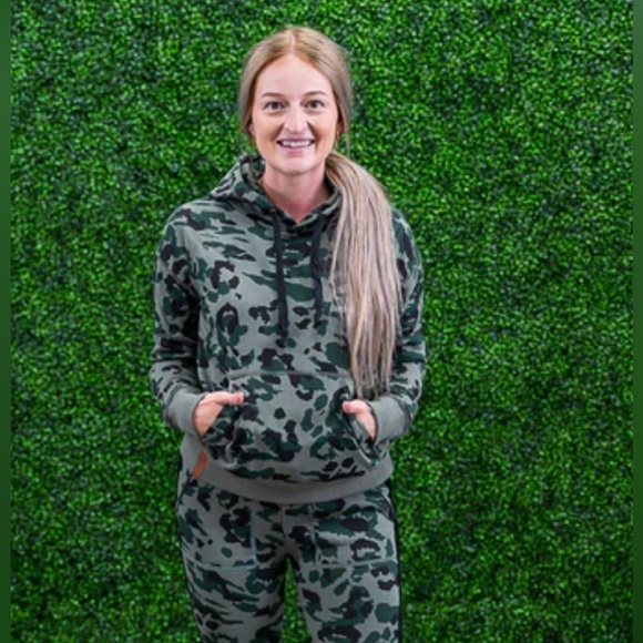 Camo Ampersand hoodie - Picture 4 of 4